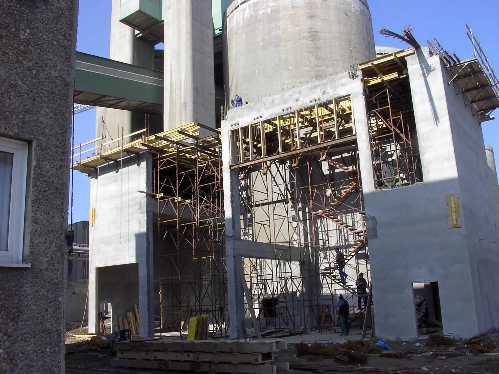Ceminvest - Switch to coal firing