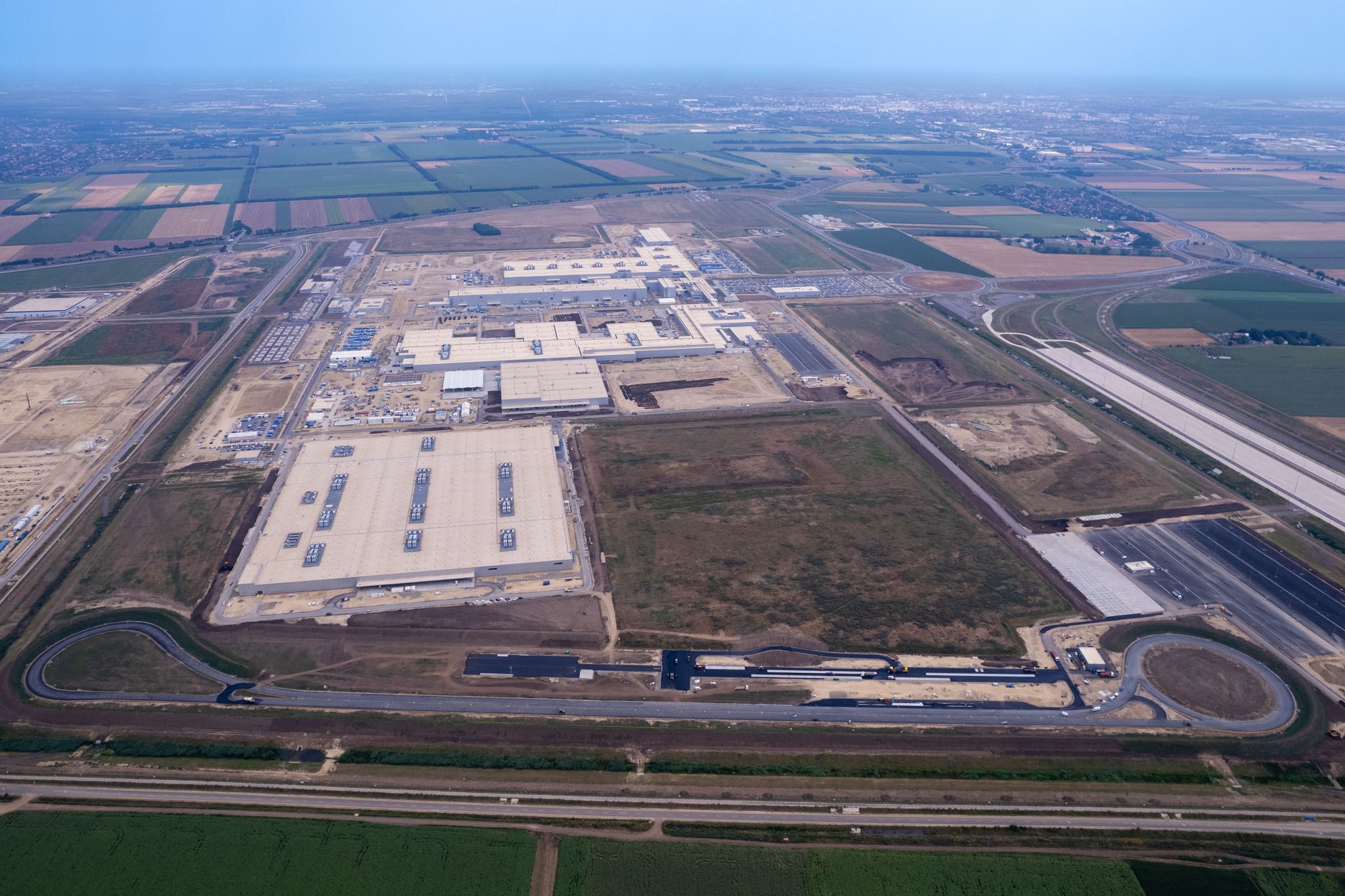 BMW – Debrecen plant